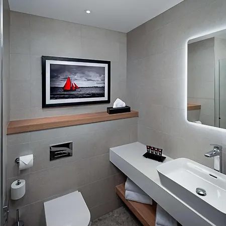 Отель Radisson Red Голуэй